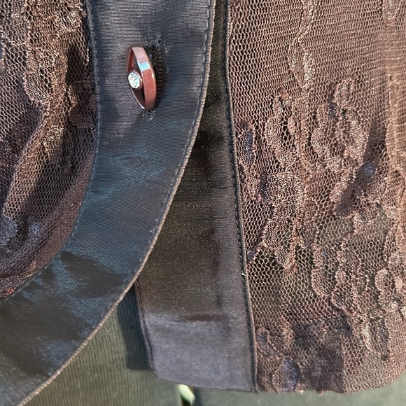 Svetlana size 10 brown polyester and lace long sleeve blouse with detached cami - Picture 13 of 17